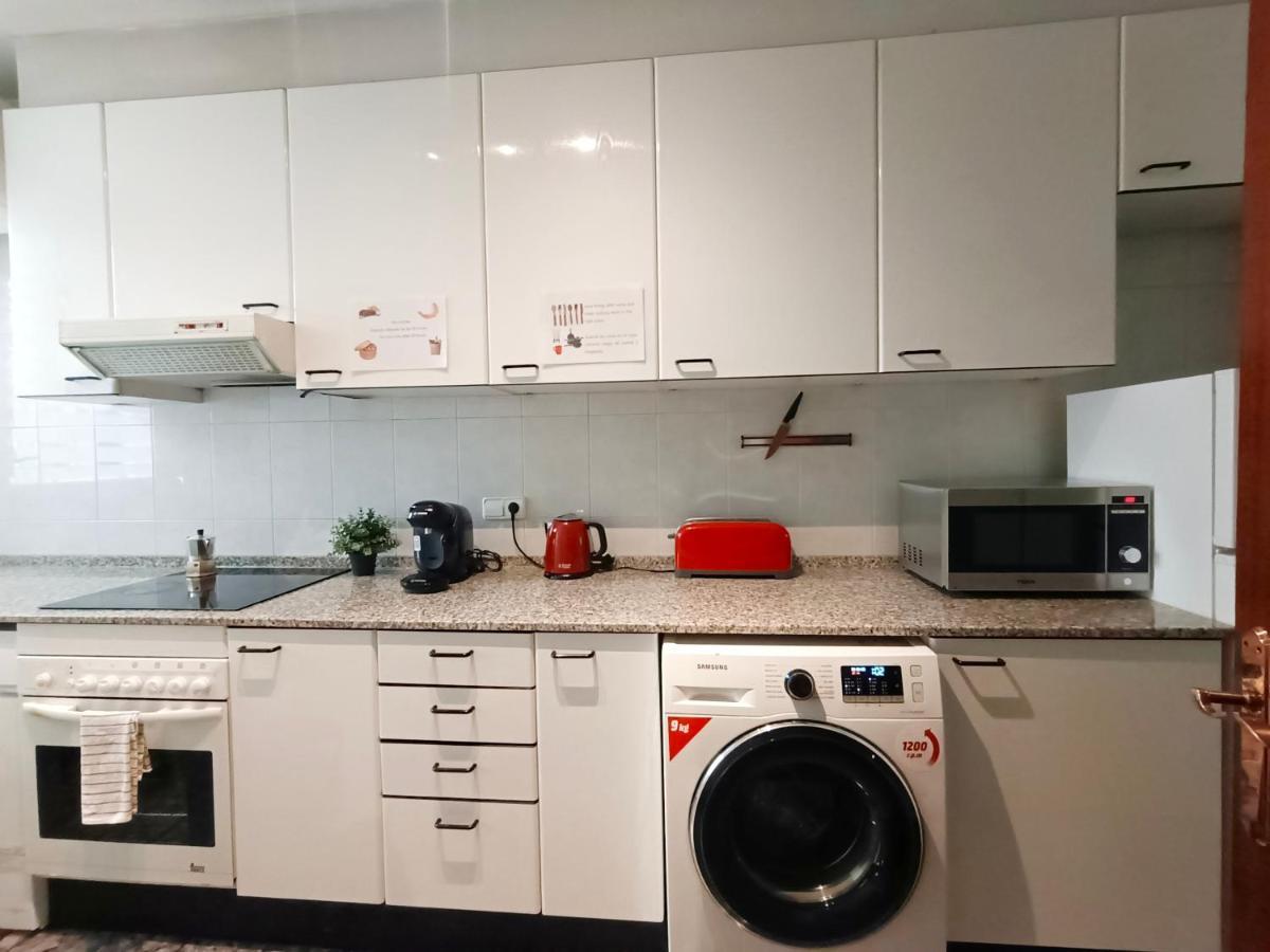 By Plaza Urquinaona Rooms Барселона Екстериор снимка